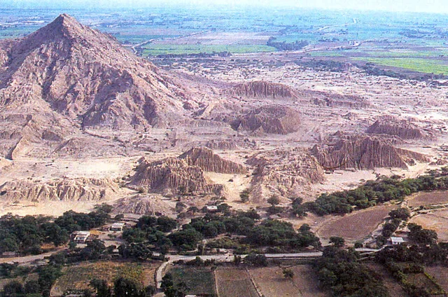 Tucume Pyramids Túcume (Valley of the Pyramids) - TernTour
