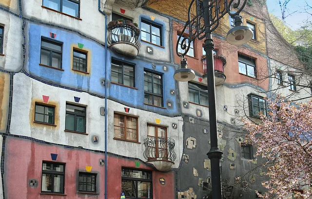 Hundertwasser House (Hundertwasserhaus)