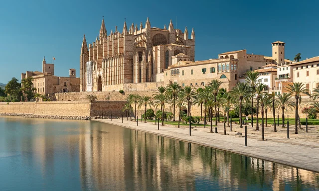 Royal Palace of La Almudaina (Palau de l’Almudaina)