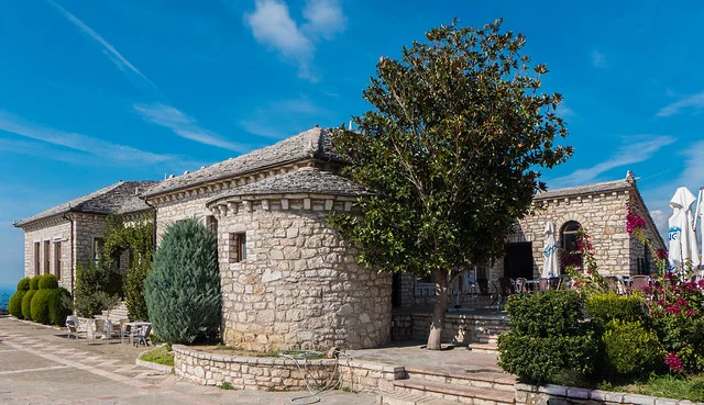 Lekursi Castle (Kajala e Lekuresit)
