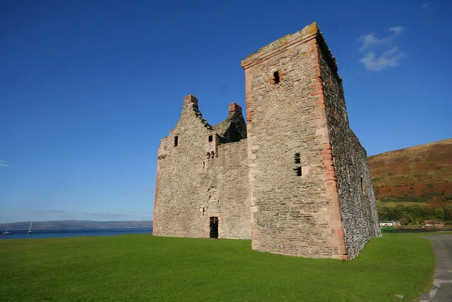 Lochranza Castle