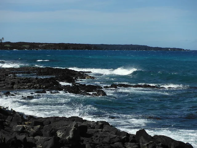 Anaeho'omalu Bay
