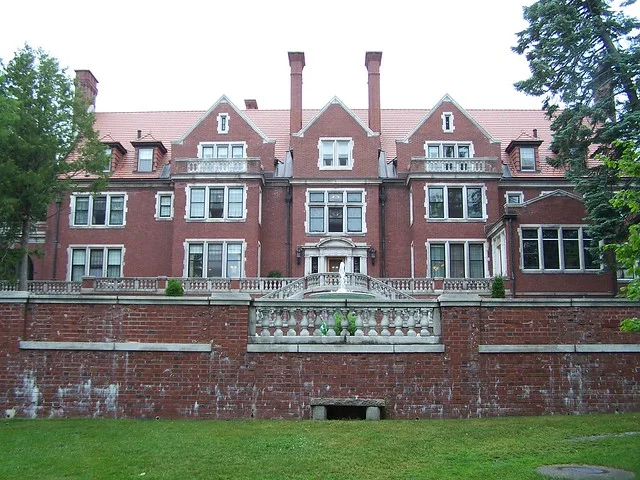Glensheen Mansion