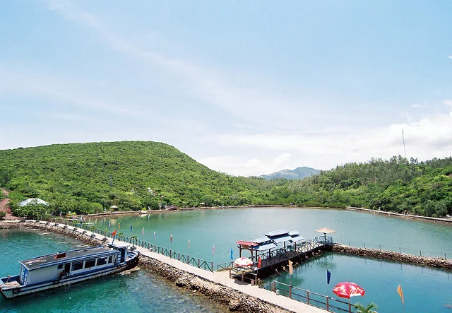 Hon Mieu Island