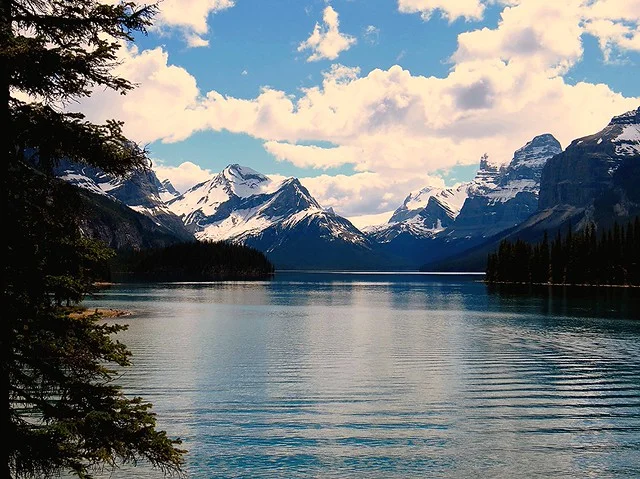 Maligne Lake