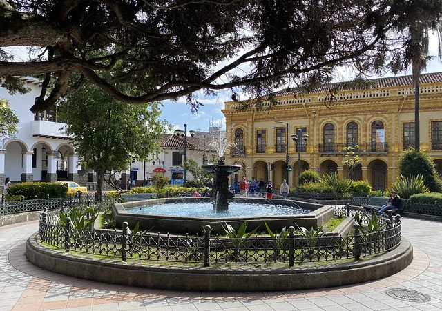 Bolívar Square (Plaza de Bolívar)