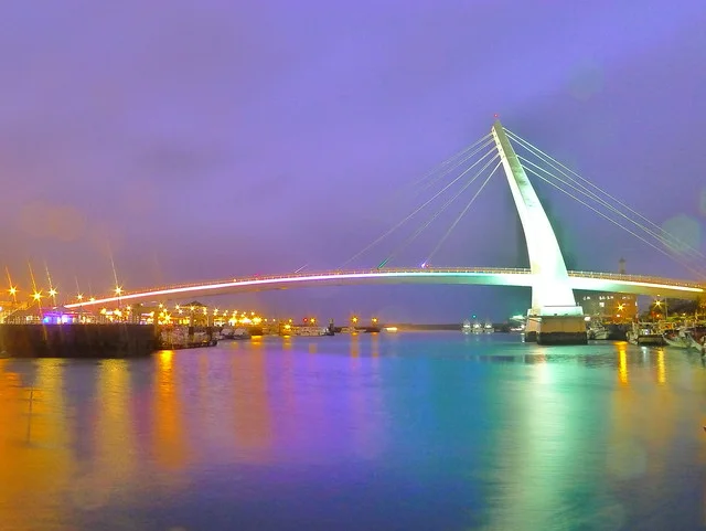 Love Bridge