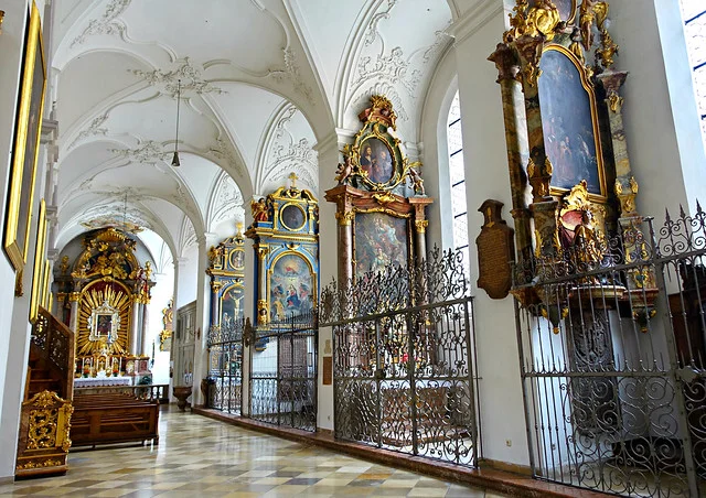 St. Peter's Church (Peterskirche)