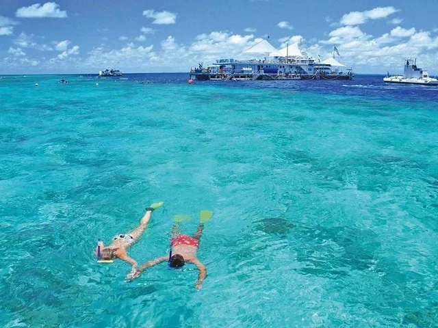 Reefworld Pontoon