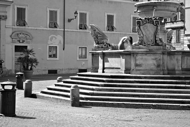 Piazza di Santa Maria in Trastevere