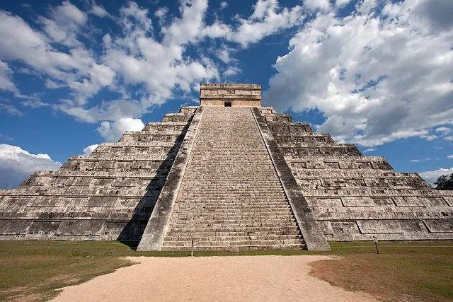 El Castillo (Pyramid of Kukulkán)