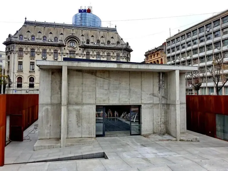 Holocaust Memorial