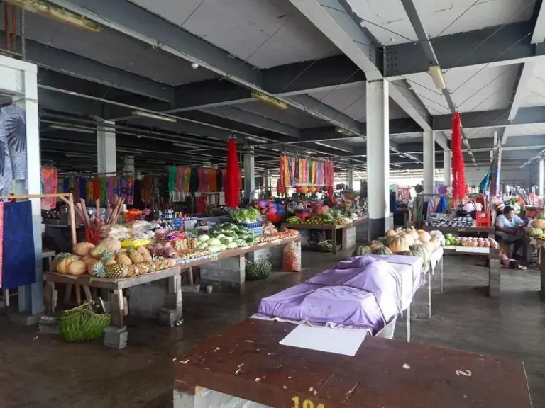Salelologa Market