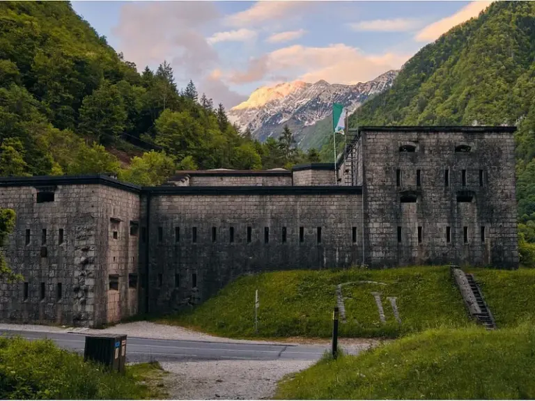 Kluze Fortress