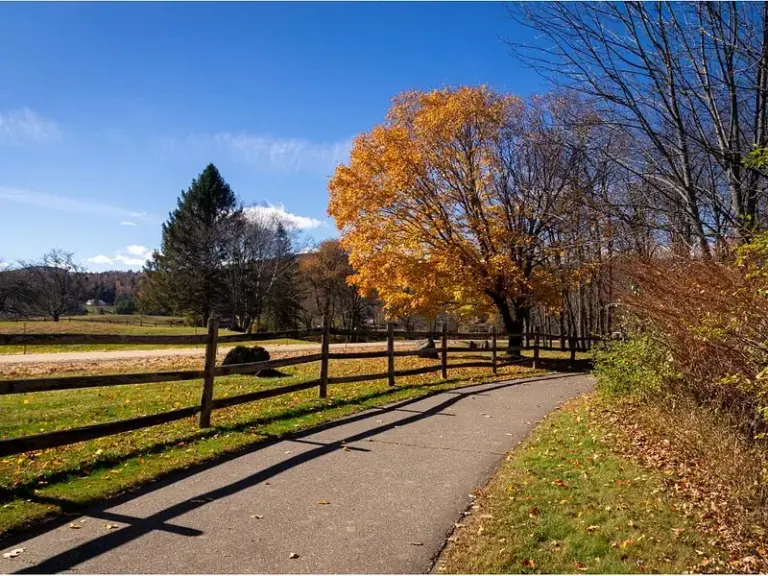 Stowe Recreation Path