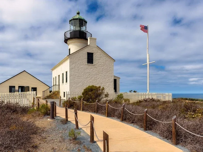 Point Loma - TernTour