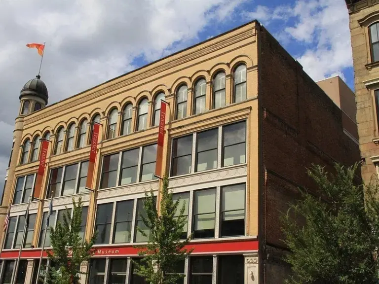 Frazier History Museum