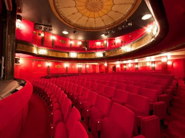 Théâtre des Nouveautés
