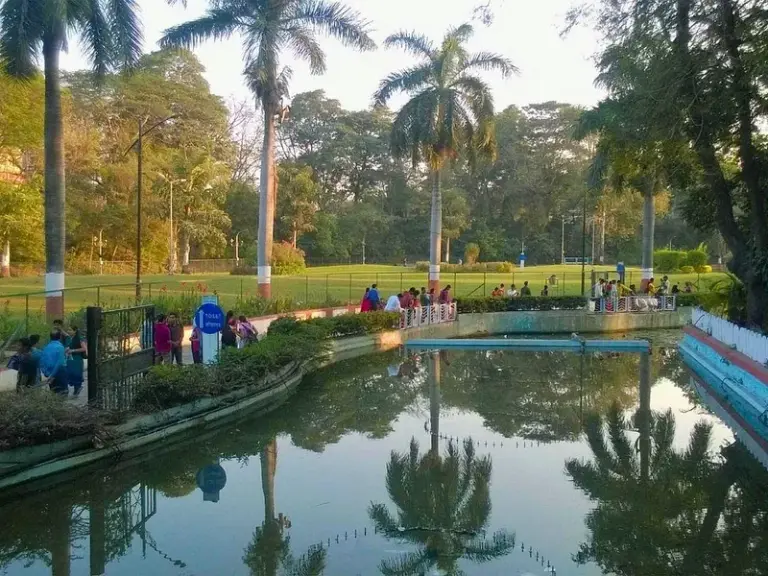 Saras Baug