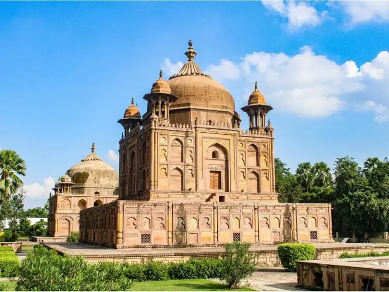 Khusro Bagh