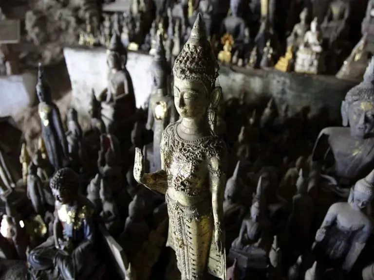 Pak Ou Caves