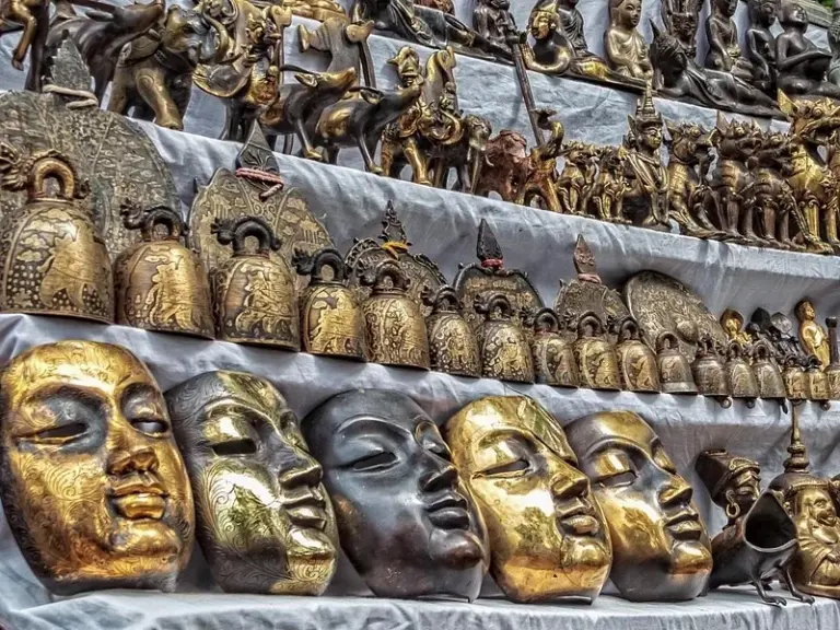Bogyoke Aung San Market